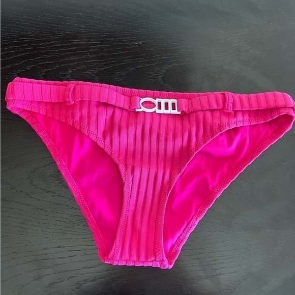 SOLID AND STRIPED RACHEL BELT SWIMSUIT SOLID RIB BOTTOM - Picture 3 of 16